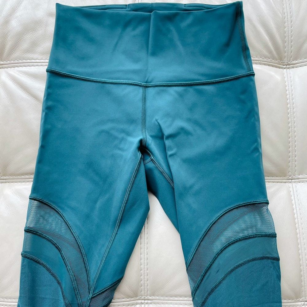 Wunder Under Mesh Emerald Green LuluLemon Size 4